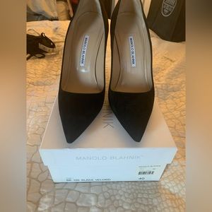 Manila Blahnik BB Black Suede Pointed Toe Pumps